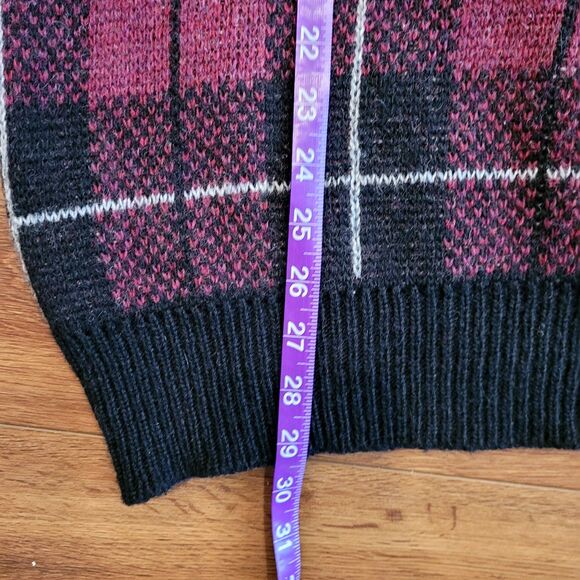 Vintage Wool Blend Sweater Vest XL Mens Plaid USA Red Black Boundary Waters - Picture 12 of 13